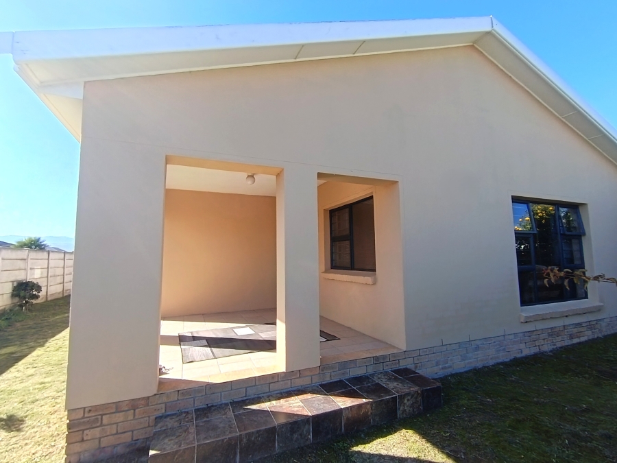 To Let 4 Bedroom Property for Rent in Southfork Western Cape